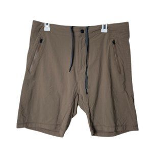 Mack Weldon tan vented outdoor hiking shorts men's L
